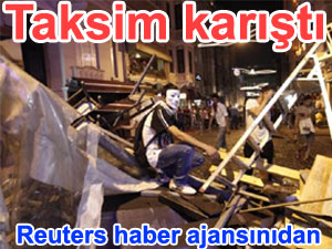Taksim'de yolsuzluk kar��t� g�sterilere polis m�dahalesi